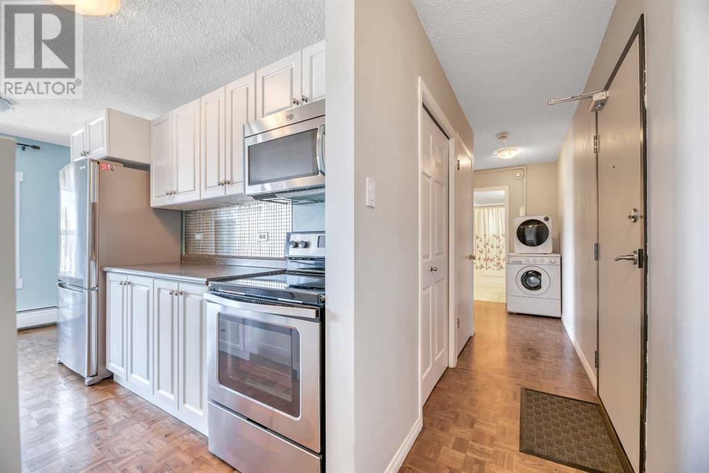 Single Family House for Sale in    Avenue SW Sunalta Calgary 