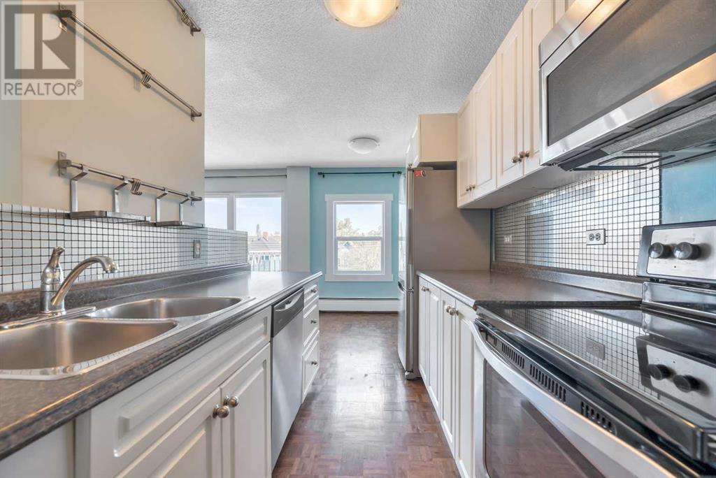Single Family House for Sale in    Avenue SW Sunalta Calgary 