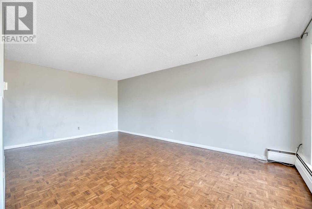 Single Family House for Sale in    Avenue SW Sunalta Calgary 
