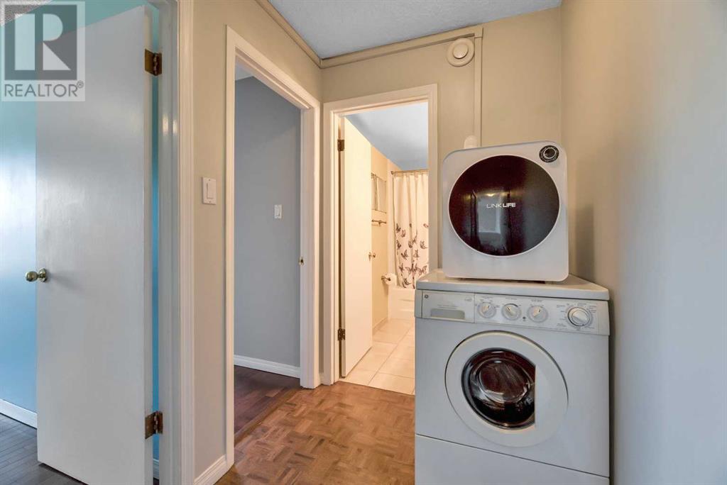 Single Family House for Sale in    Avenue SW Sunalta Calgary 