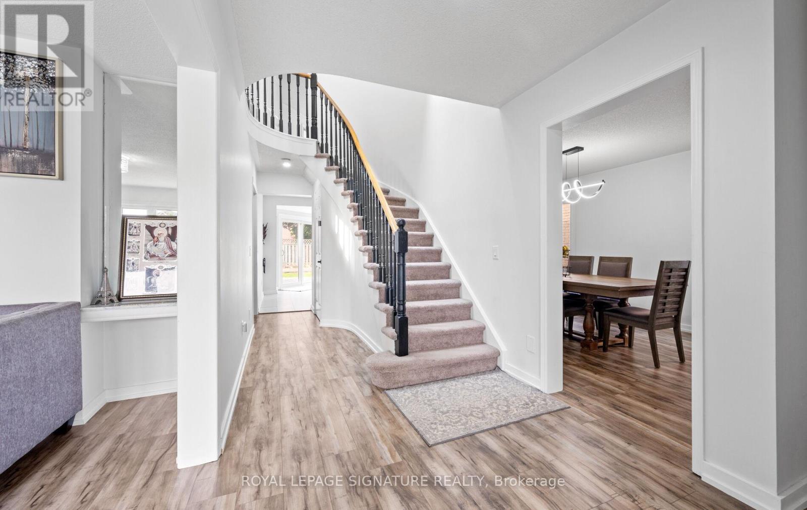 Single Family House for Sale in  NIPIGON COURT Brampton (Westgate) 