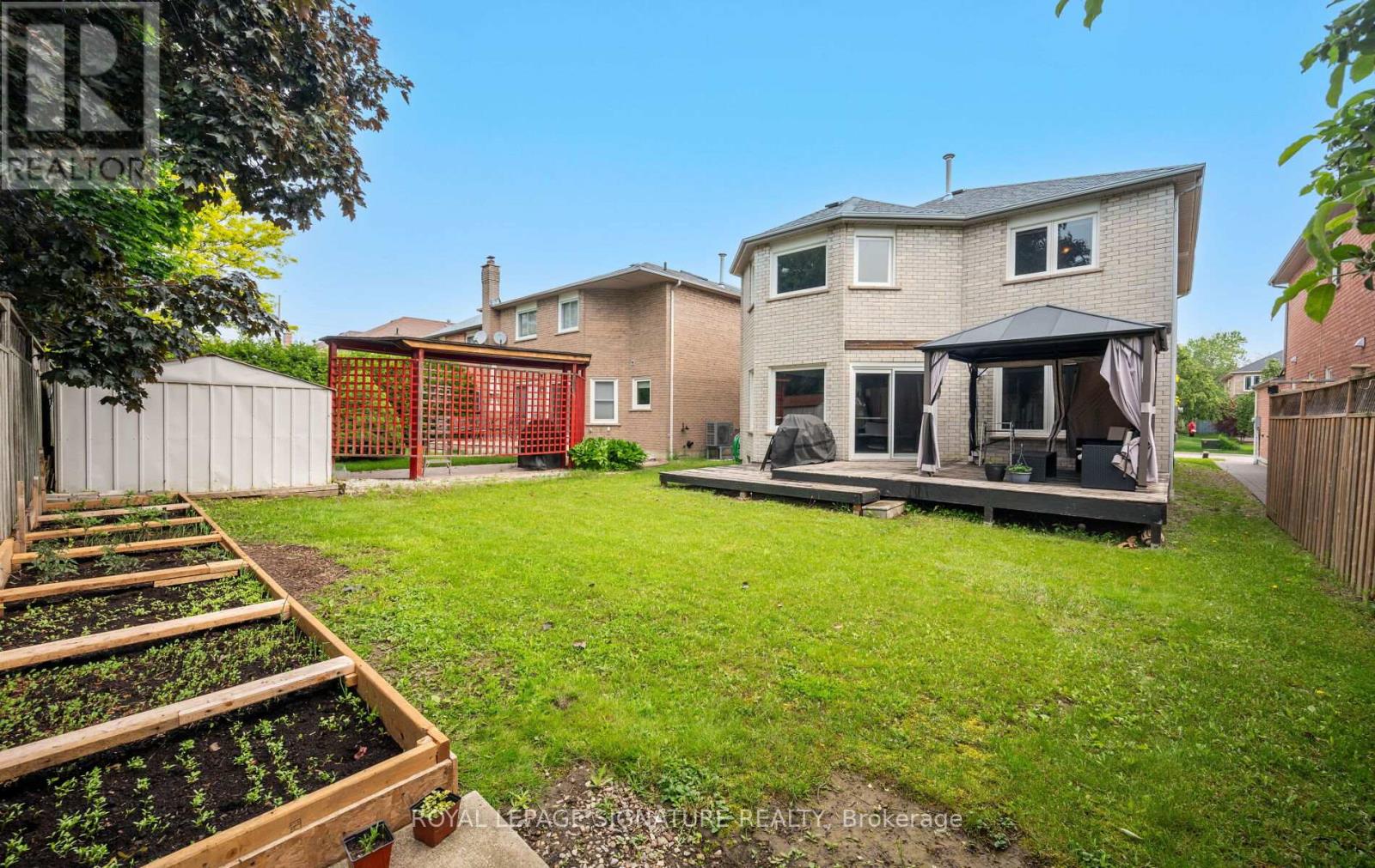 Single Family House for Sale in  NIPIGON COURT Brampton (Westgate) 