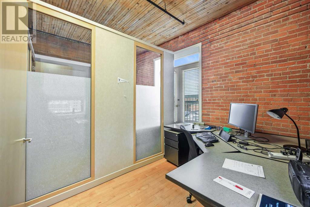 Single Family House Loft for Sale in    Avenue SW Beltline Calgary 