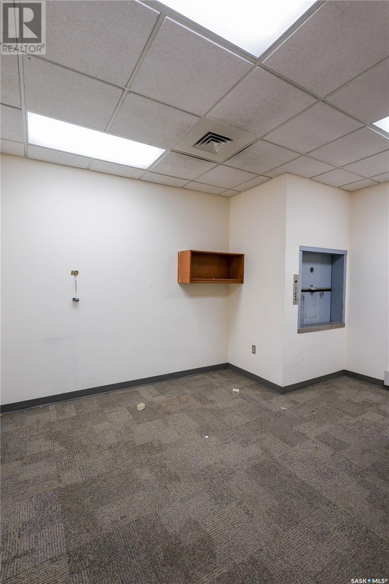 Photo 15 of 1132 Central Avenue, Prince Albert SK