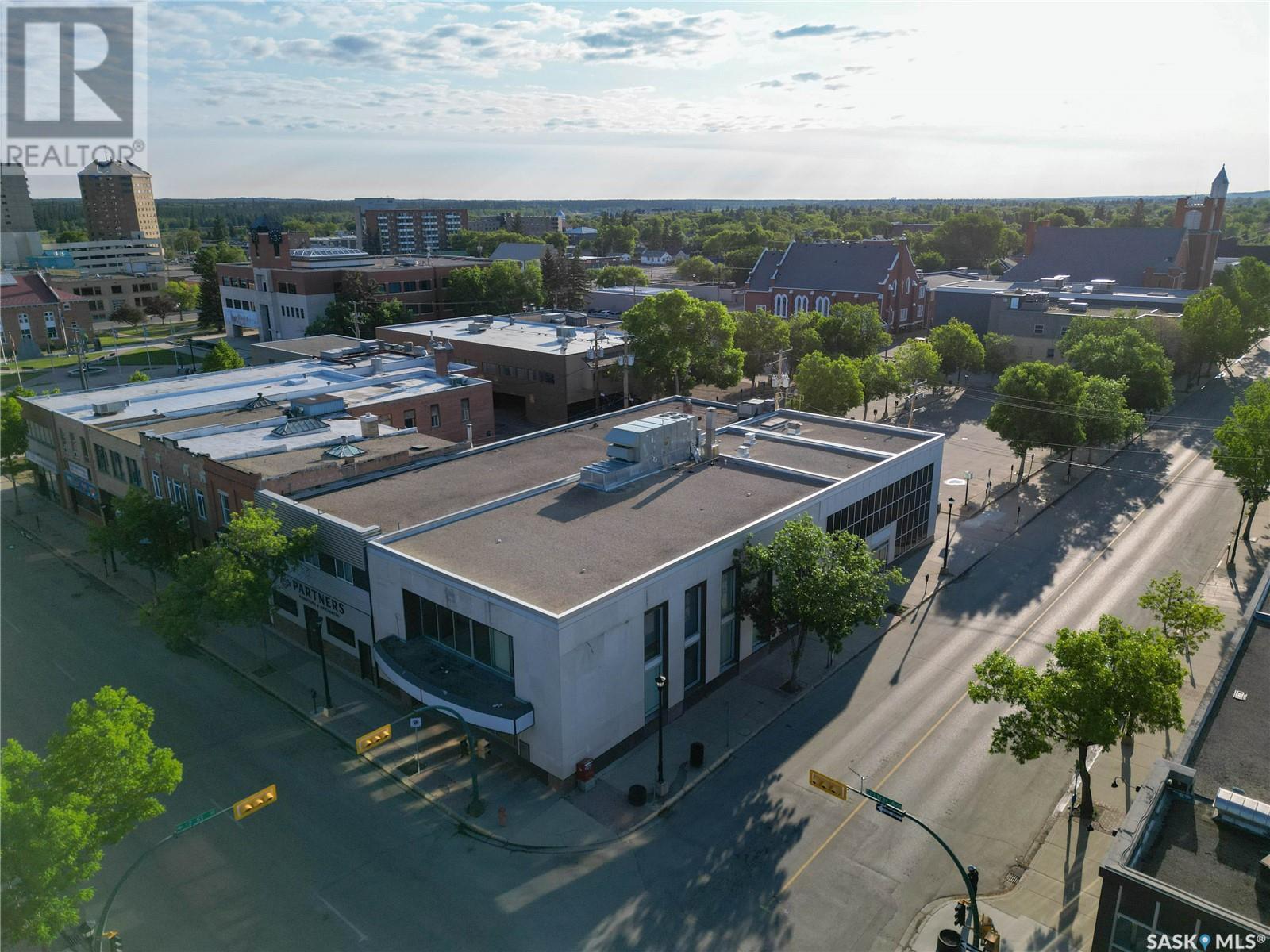 Photo 2 of 1132 Central Avenue, Prince Albert SK