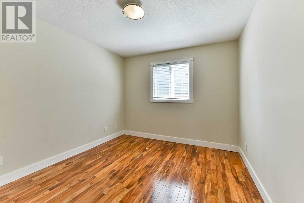 Single Family House Bungalow for Sale in  Oakmount Drive SW Oakridge Calgary 