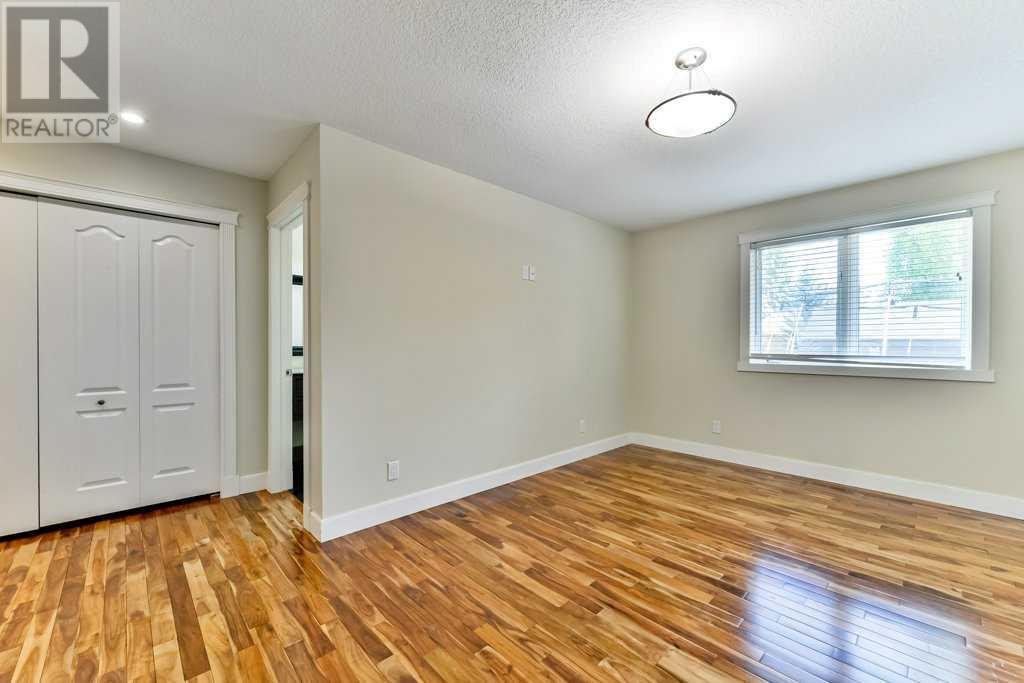 Single Family House Bungalow for Sale in  Oakmount Drive SW Oakridge Calgary 