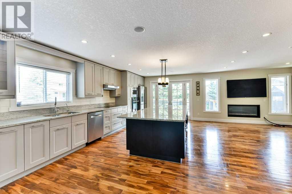 Single Family House Bungalow for Sale in  Oakmount Drive SW Oakridge Calgary 