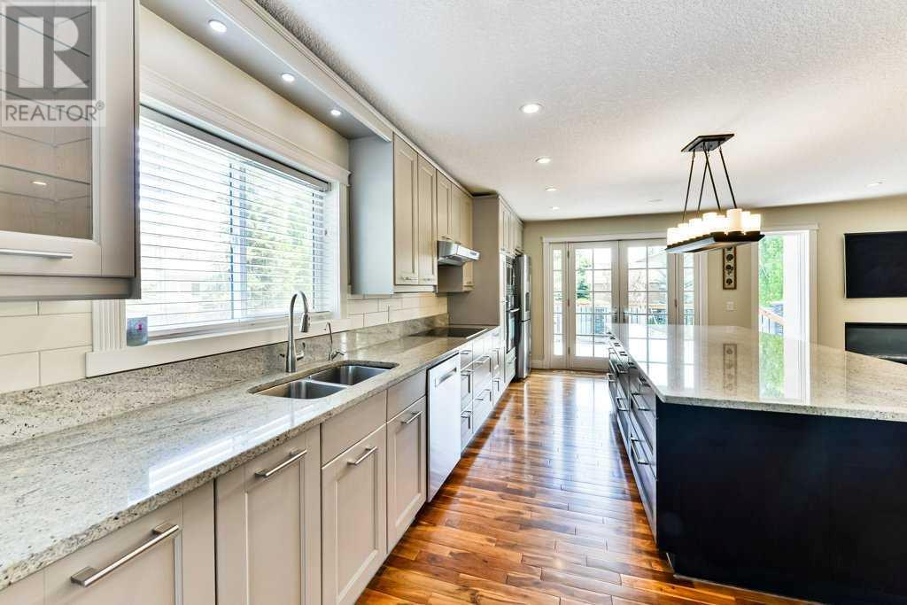 Single Family House Bungalow for Sale in  Oakmount Drive SW Oakridge Calgary 