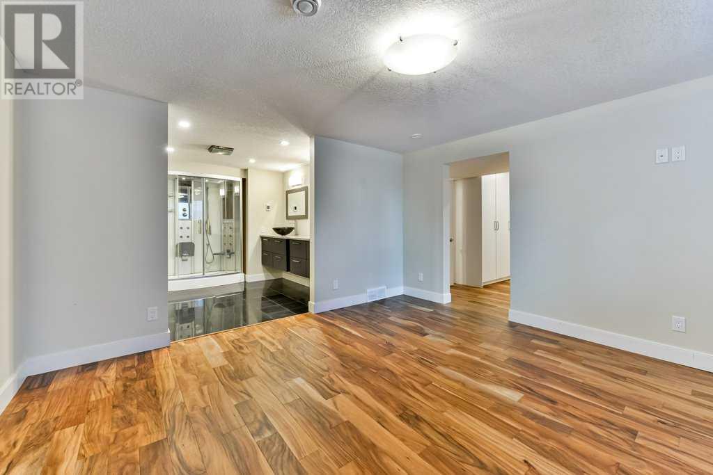 Single Family House Bungalow for Sale in  Oakmount Drive SW Oakridge Calgary 