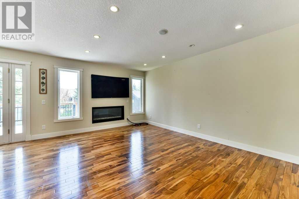 Single Family House Bungalow for Sale in  Oakmount Drive SW Oakridge Calgary 