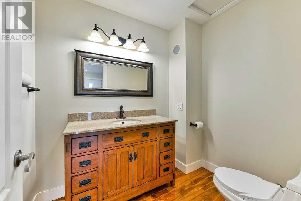 Single Family House Bungalow for Sale in  Oakmount Drive SW Oakridge Calgary 