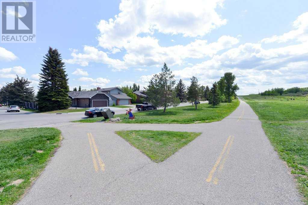 Single Family House Bungalow for Sale in  Oakmount Drive SW Oakridge Calgary 
