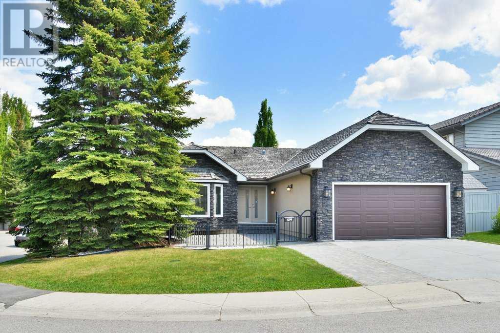 9204 Oakmount Drive SW, Calgary, Alberta