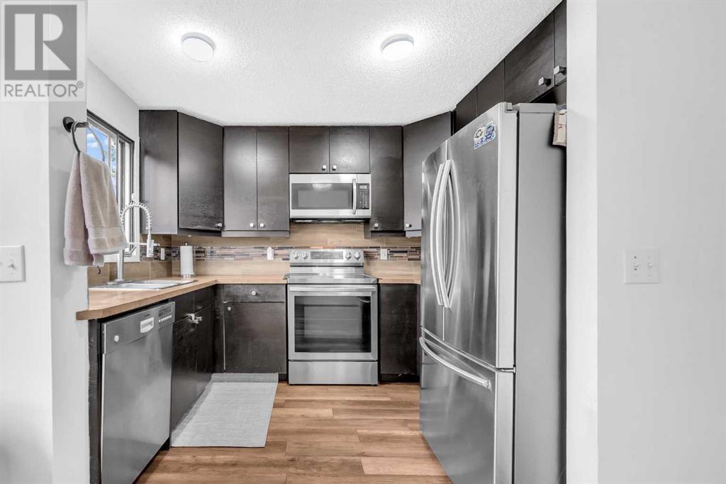 Single Family House for Sale in  Templegreen Road NE Temple Calgary 