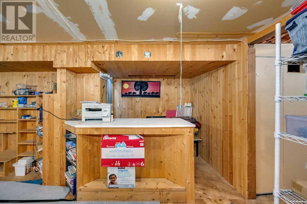 Single Family House for Sale in  Templegreen Road NE Temple Calgary 