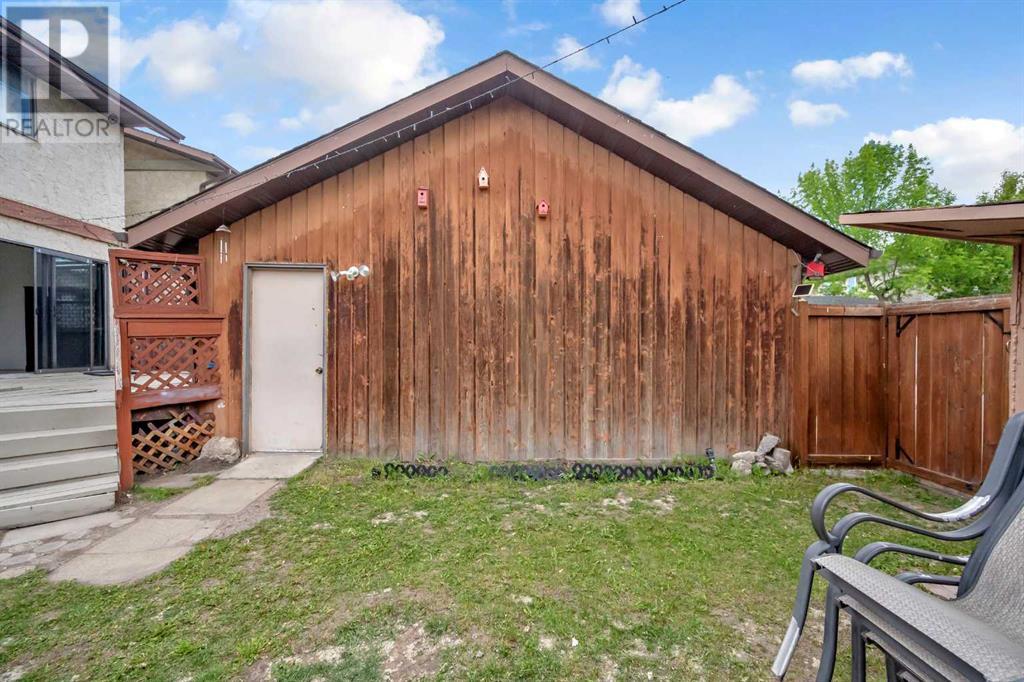 Single Family House for Sale in  Templegreen Road NE Temple Calgary 