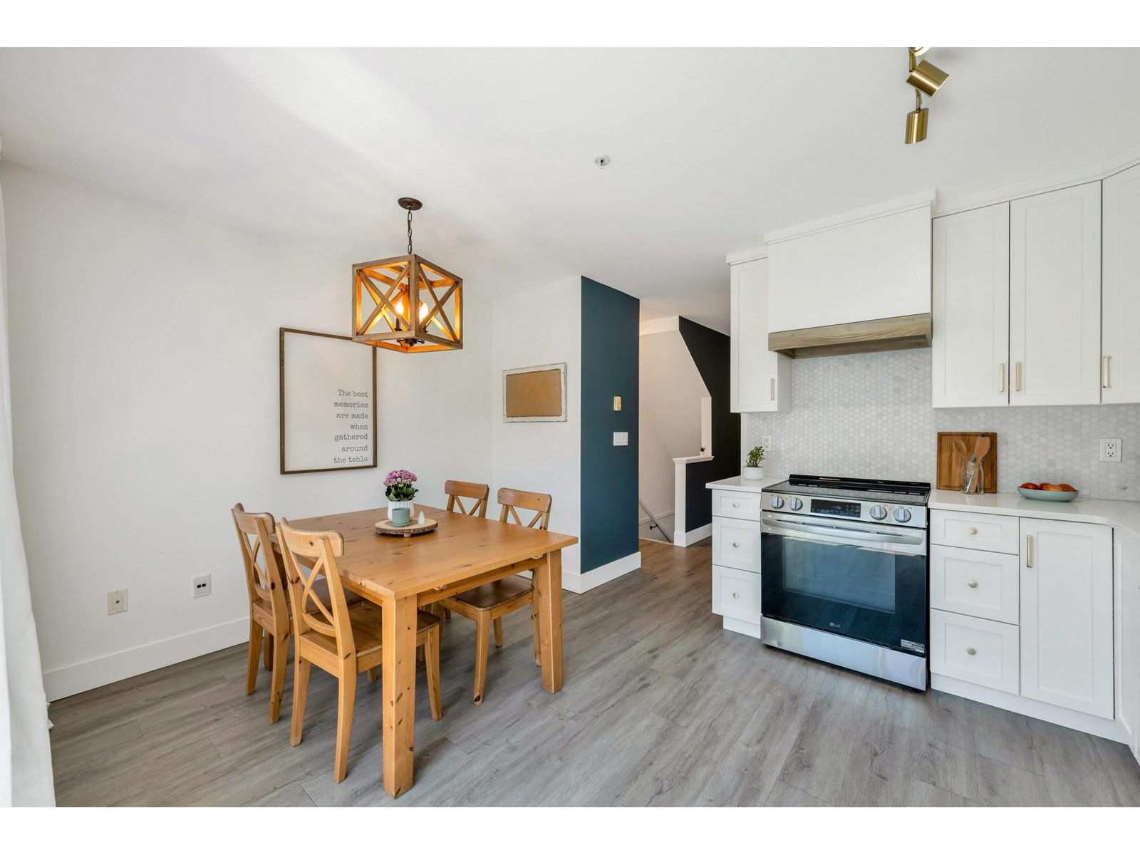 16 20038 70 AVENUE, Langley real estate listing R3013179