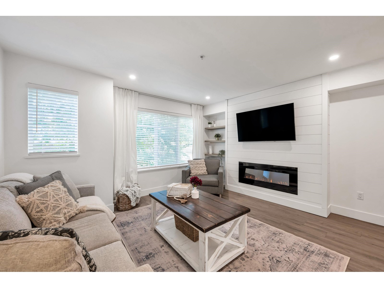 16 20038 70 AVENUE, Langley real estate listing R3013179
