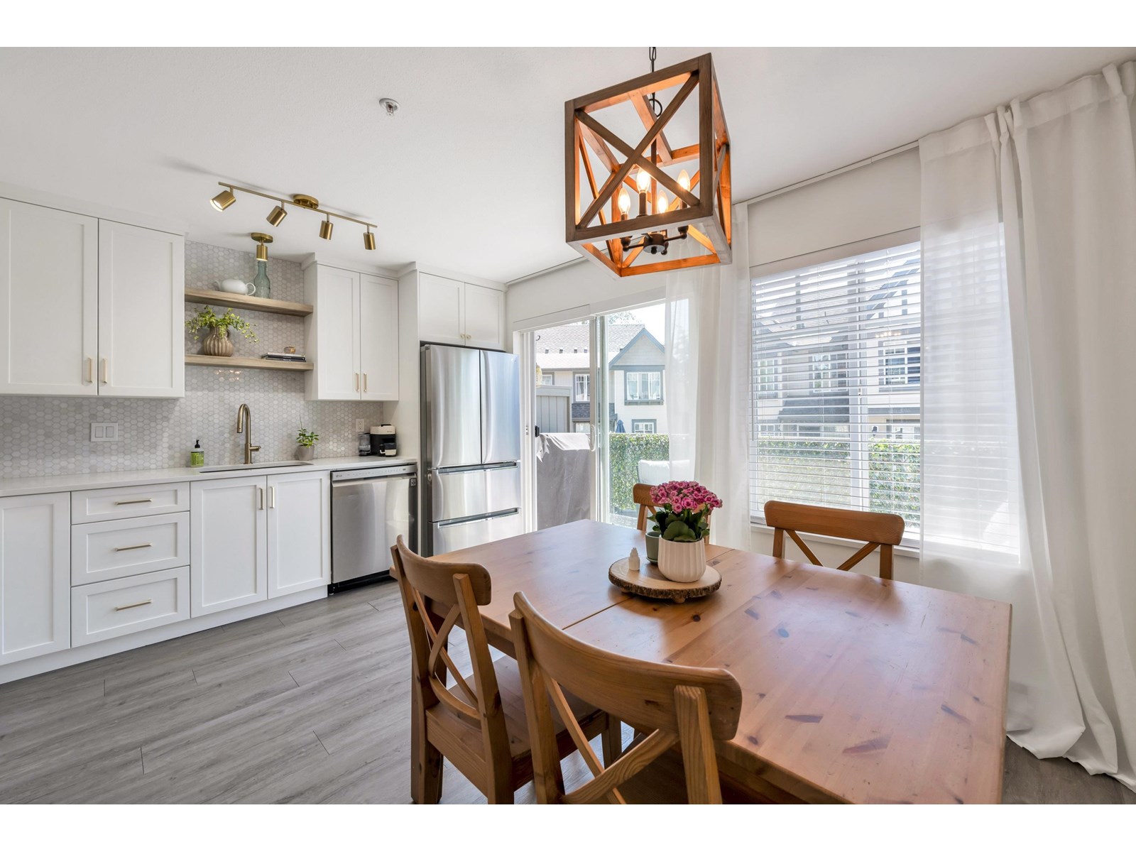 16 20038 70 AVENUE, Langley real estate listing R3013179