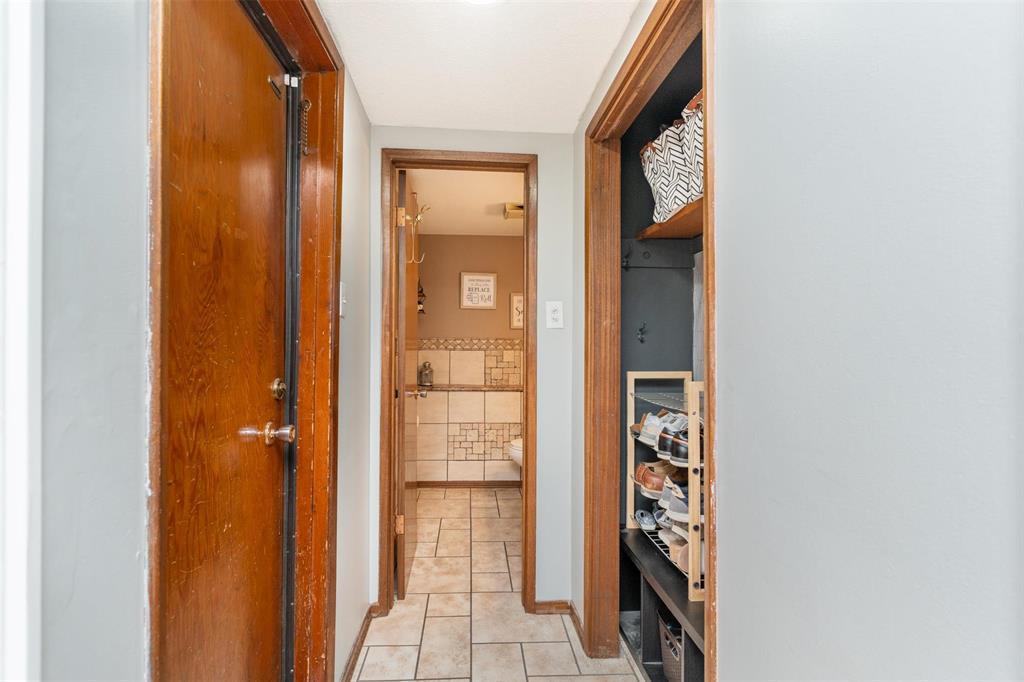 Photo 10 of 556 Greenbrier Avenue, Winnipeg MB