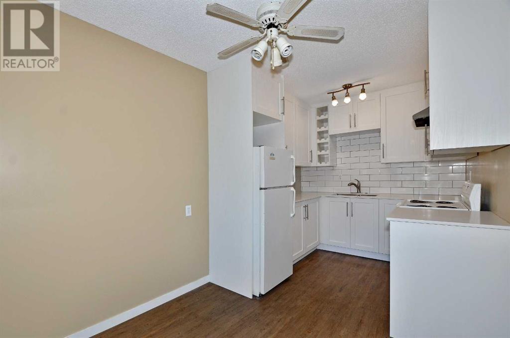 Single Family House for Sale in C  Dalton Drive NW Dalhousie Calgary 
