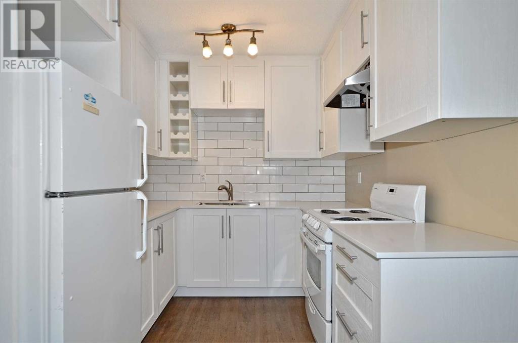 Single Family House for Sale in C  Dalton Drive NW Dalhousie Calgary 