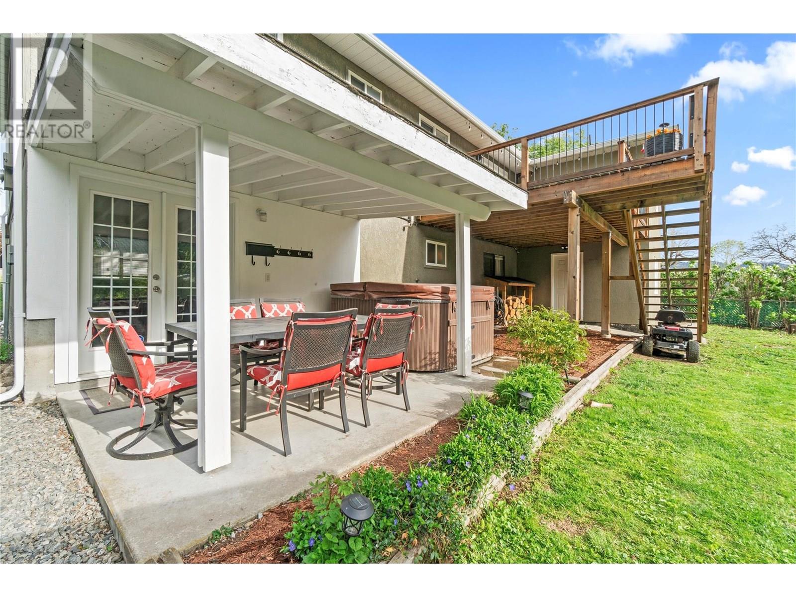  6046 Jackson Crescent, Peachland