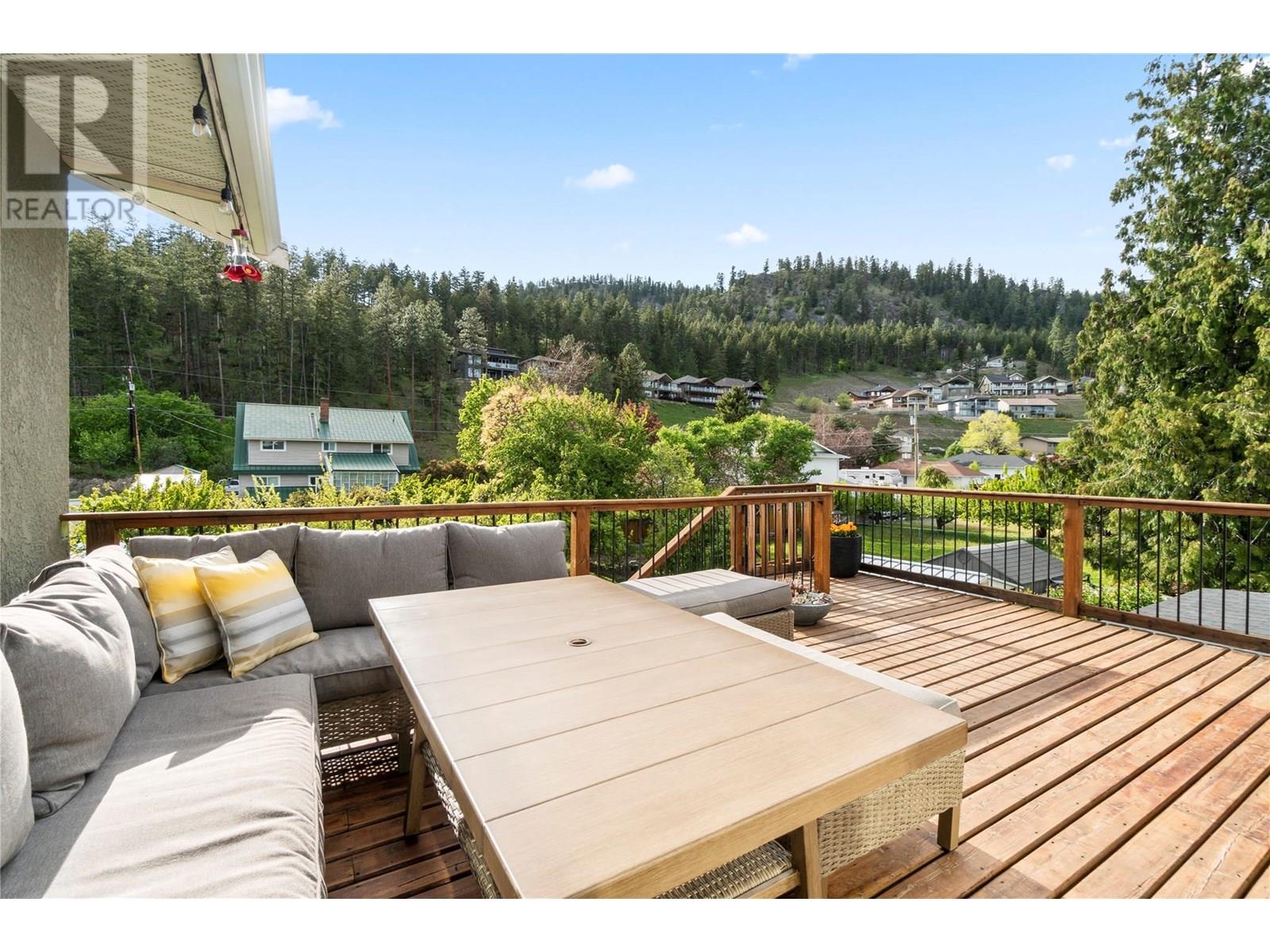  6046 Jackson Crescent, Peachland