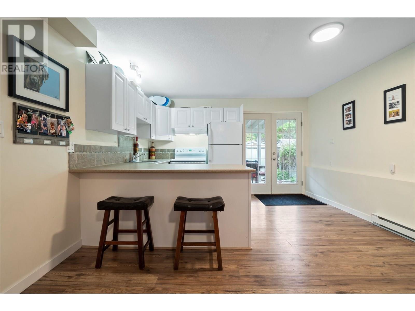  6046 Jackson Crescent, Peachland