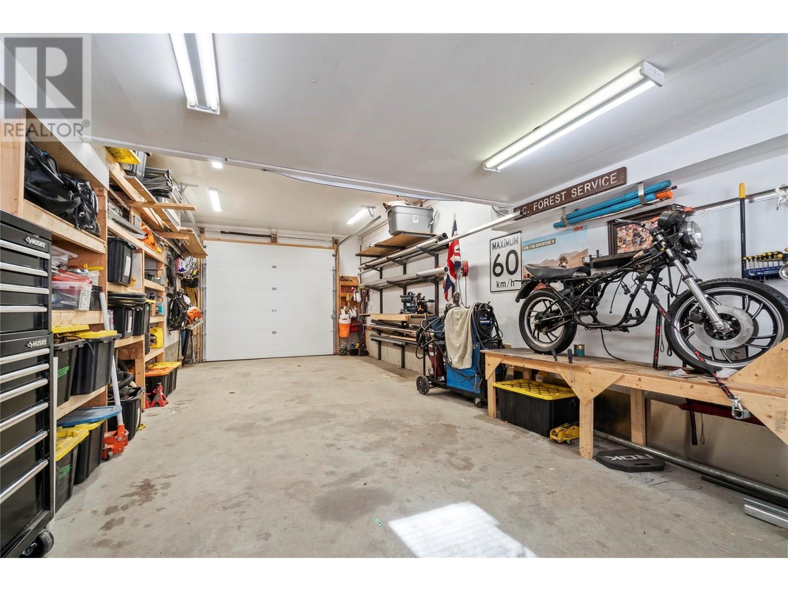  6046 Jackson Crescent, Peachland