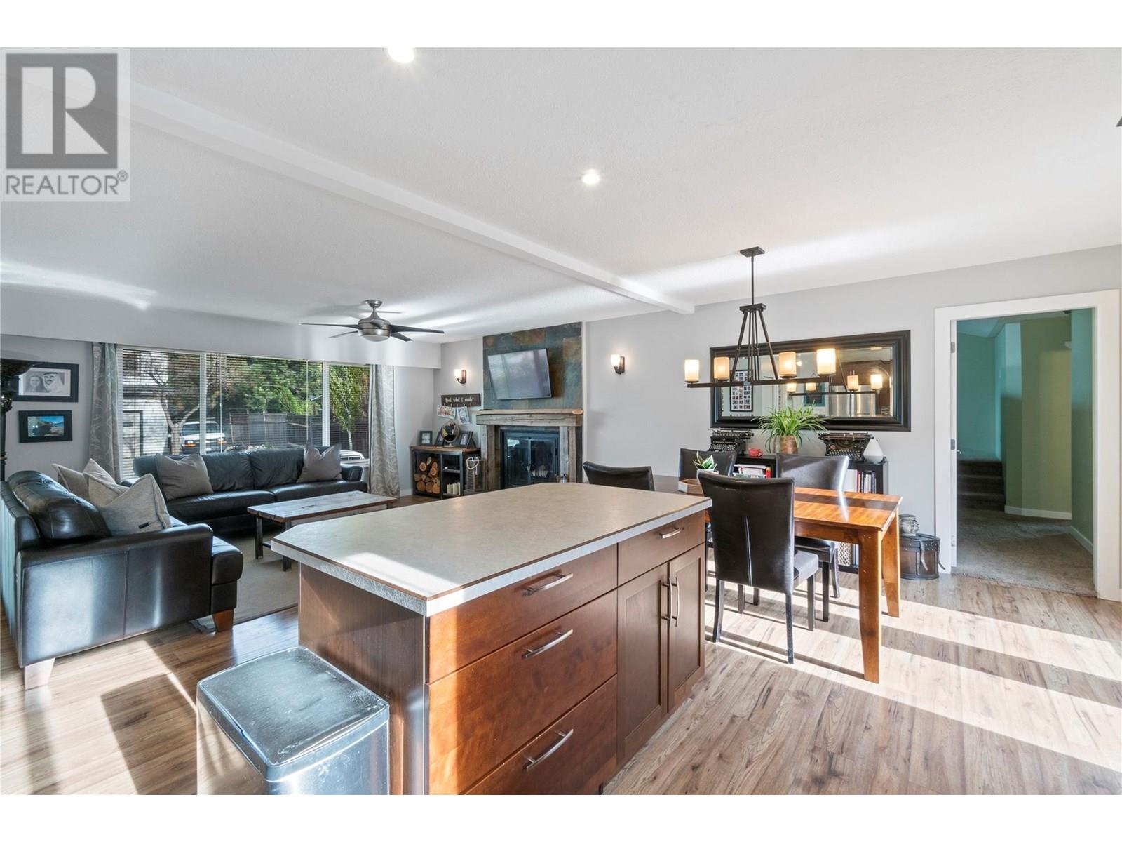  6046 Jackson Crescent, Peachland