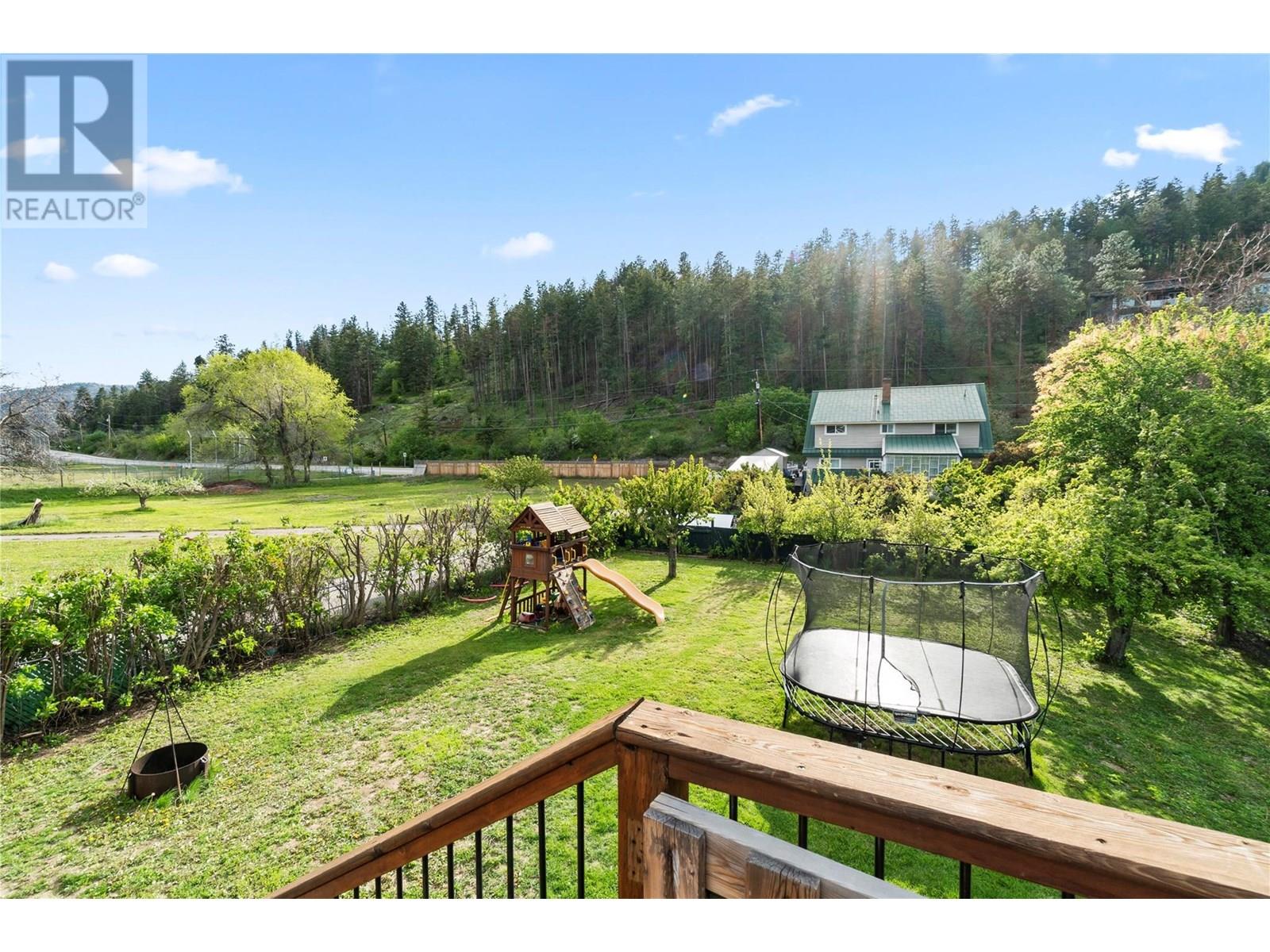  6046 Jackson Crescent, Peachland
