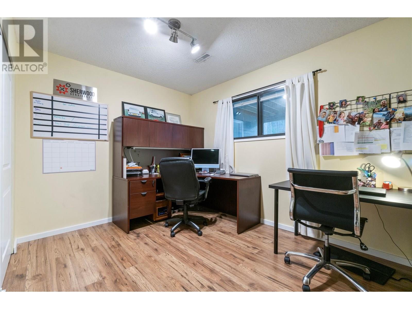  6046 Jackson Crescent, Peachland