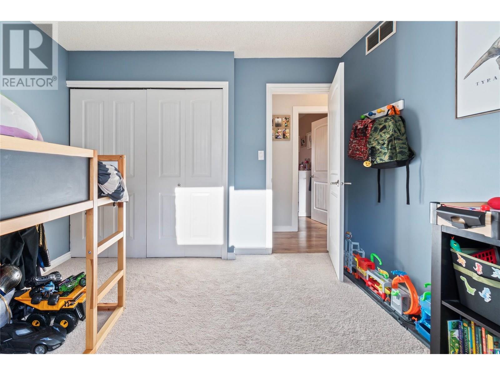  6046 Jackson Crescent, Peachland