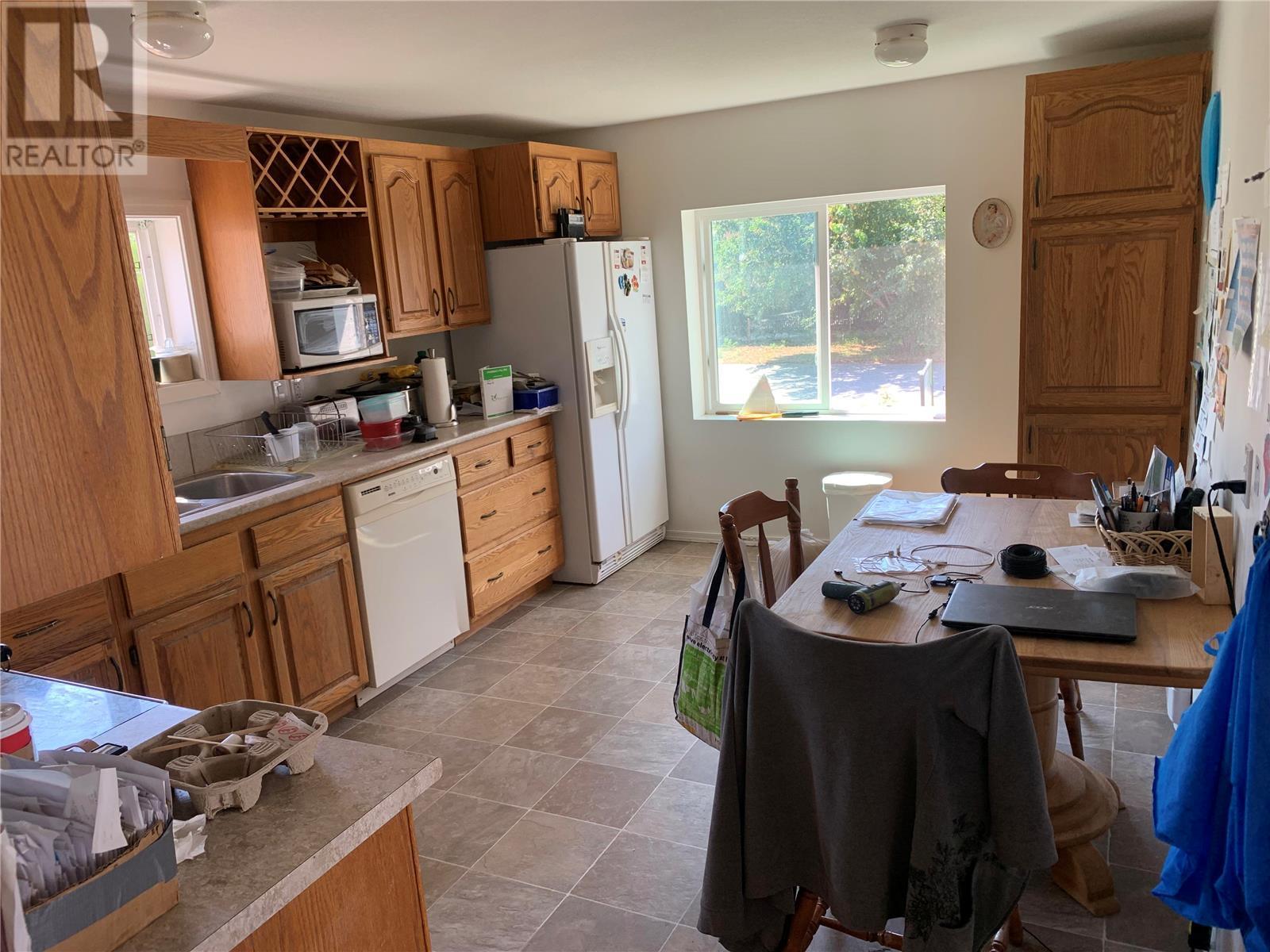 22 31 Highway 3A Other, Keremeos