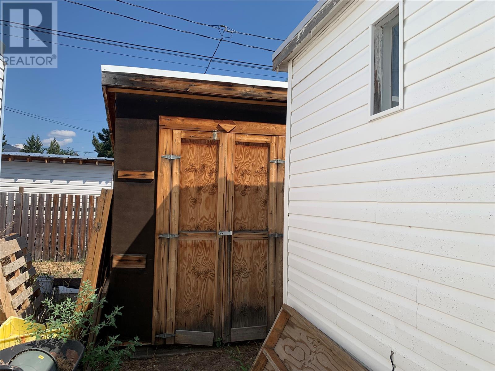 22 31 Highway 3A Other, Keremeos