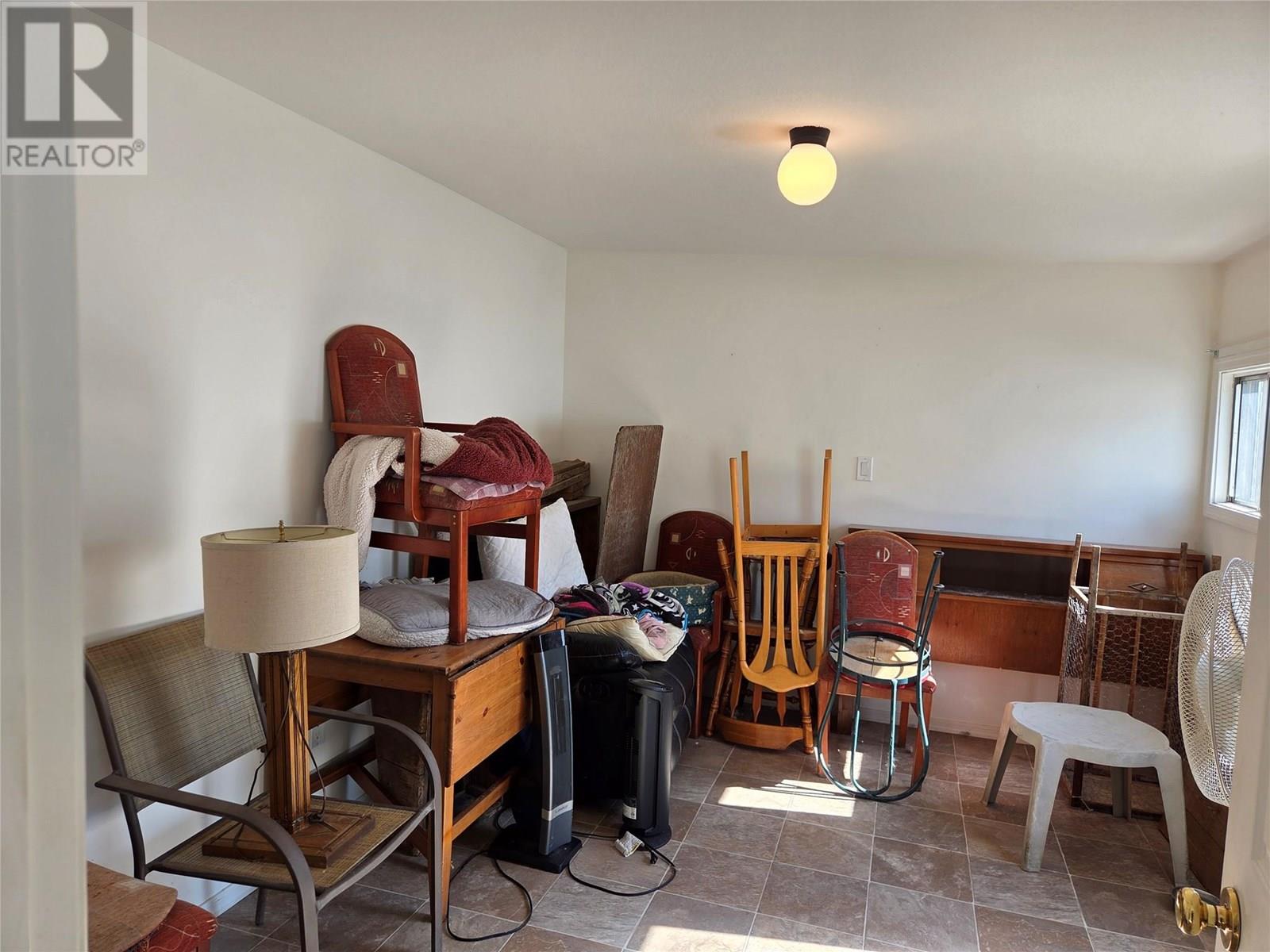 22 31 Highway 3A Other, Keremeos