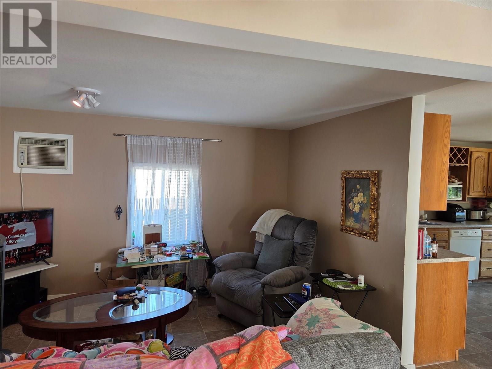 22 31 Highway 3A Other, Keremeos