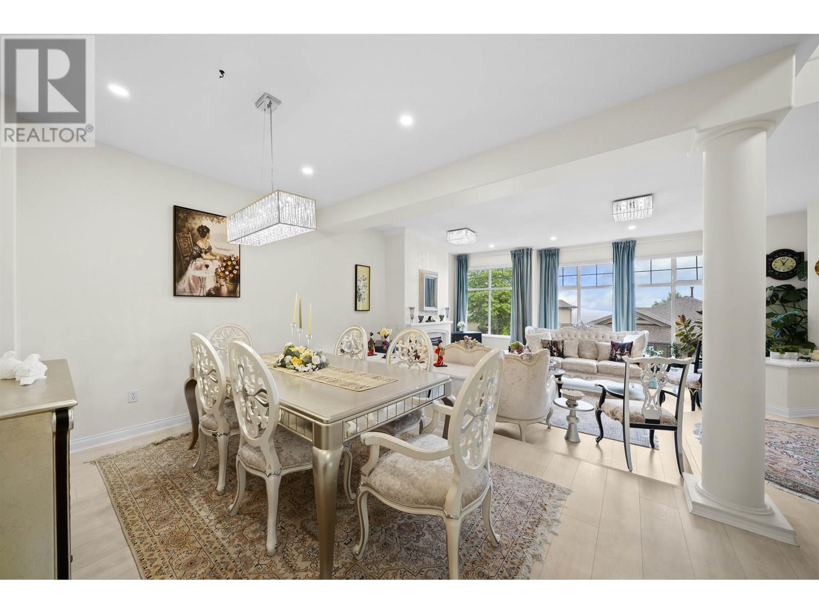 Photo 8 of 124 2979 Panorama Drive, Coquitlam BC