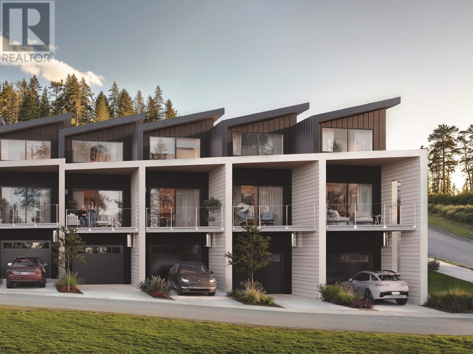 6403 LILAC STREET, Sechelt