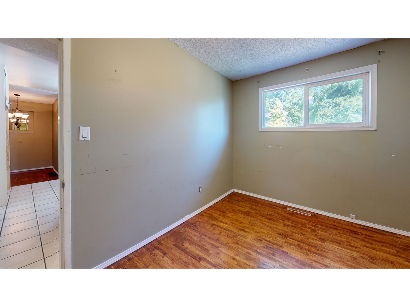 15463 16A AVENUE, Surrey