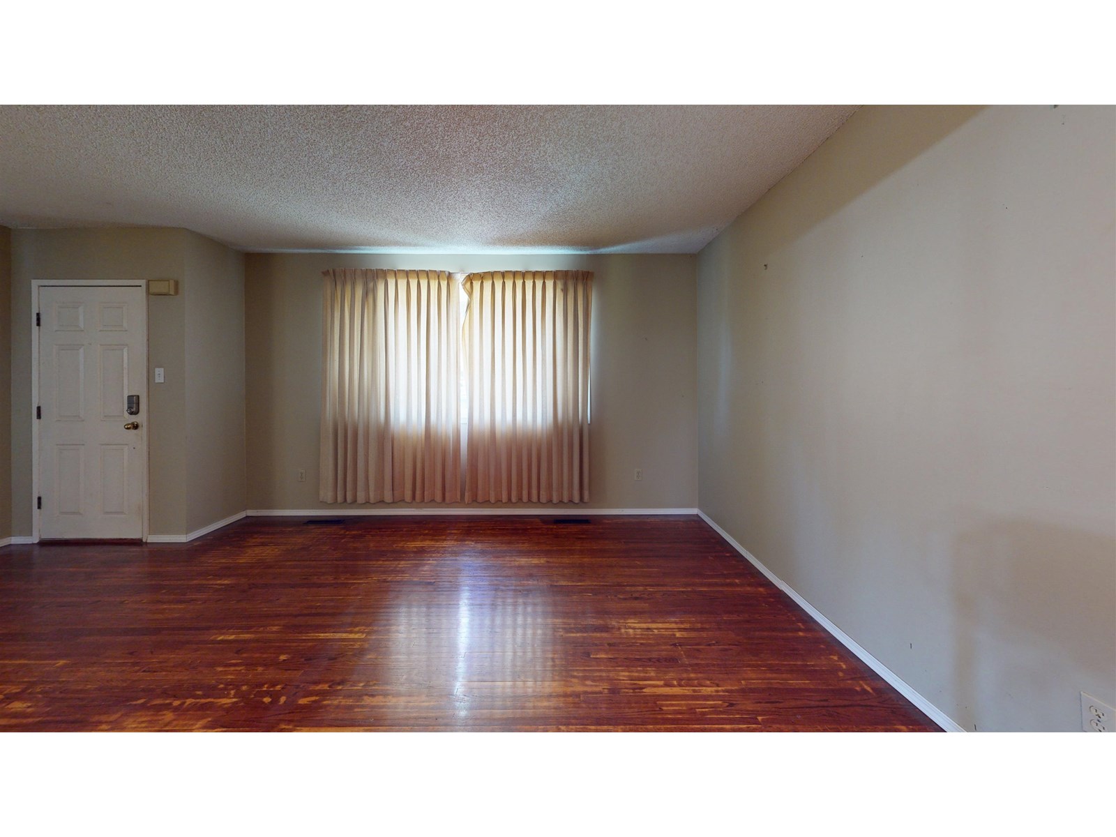 15463 16A AVENUE, Surrey