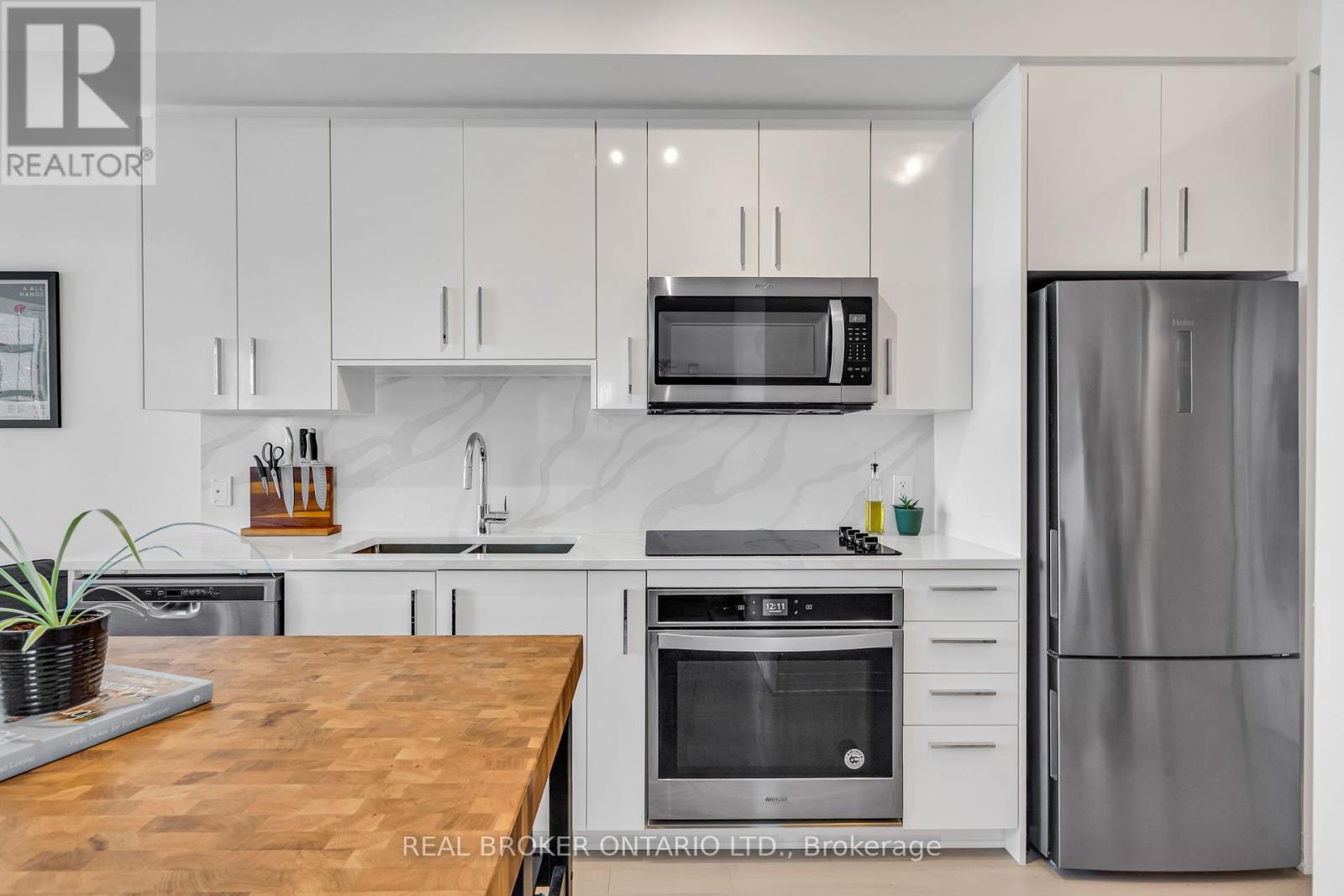 Open Kitchen