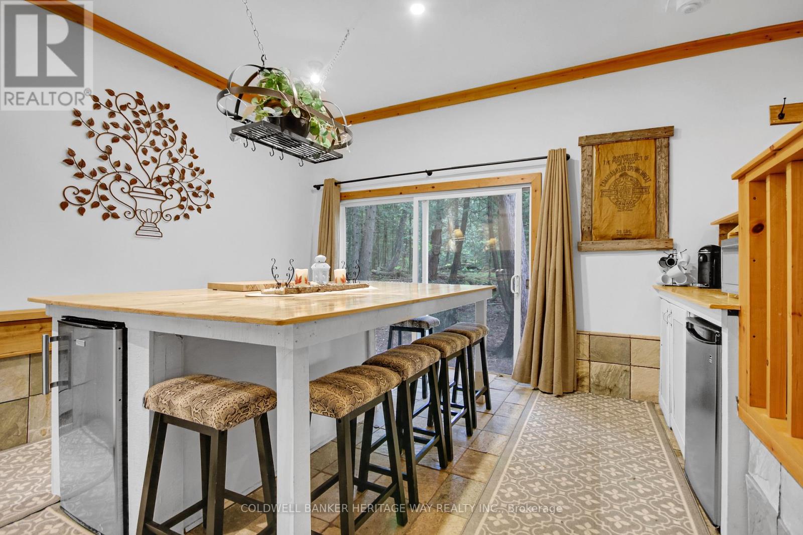Photo 20 of 828 Ashby Road, Lanark Highlands ON