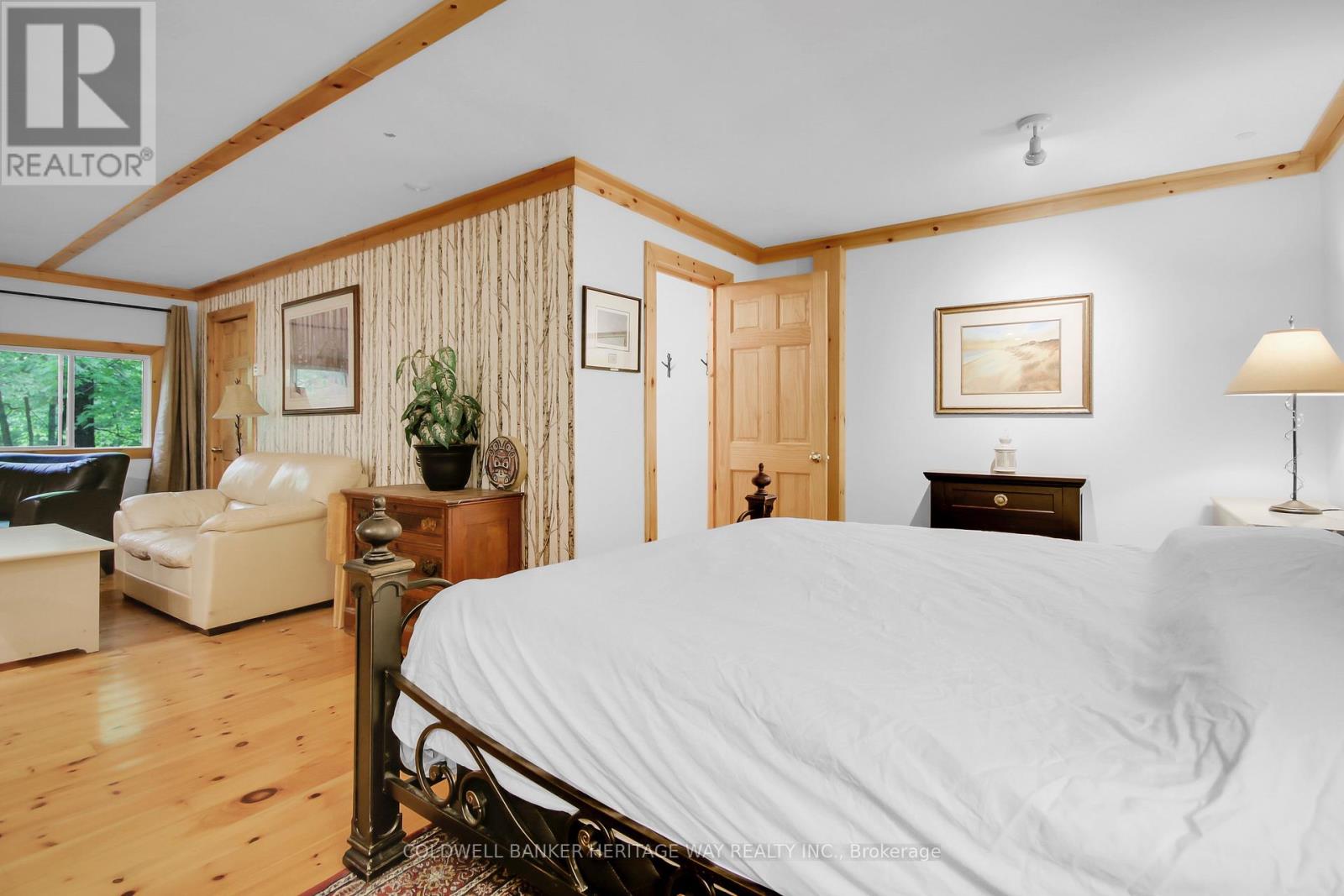 Photo 9 of 828 Ashby Road, Lanark Highlands ON