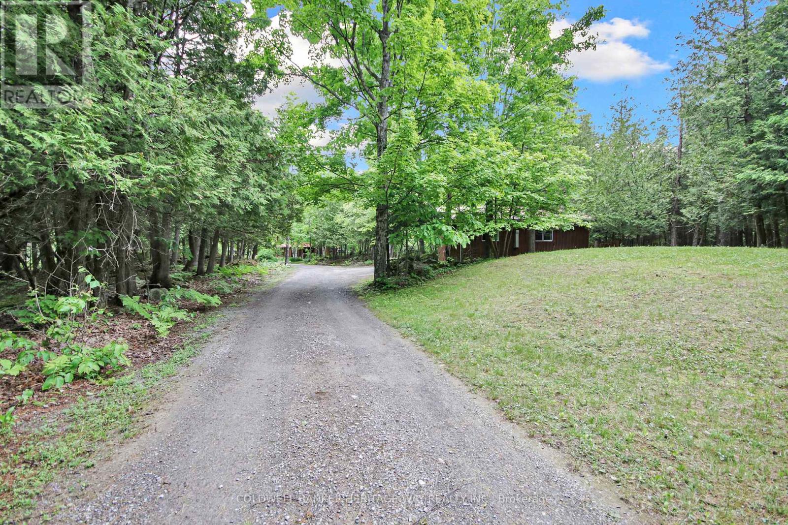 Photo 13 of 828 Ashby Road, Lanark Highlands ON
