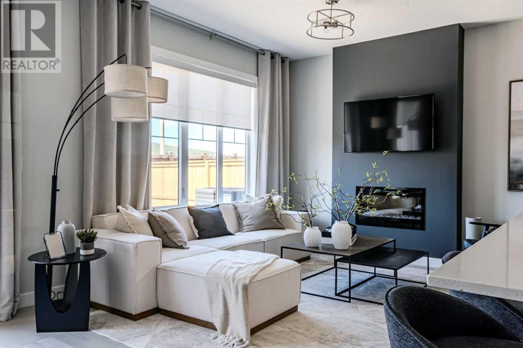 Photo 6 of 131 Greenwich Drive Nw, Calgary AB