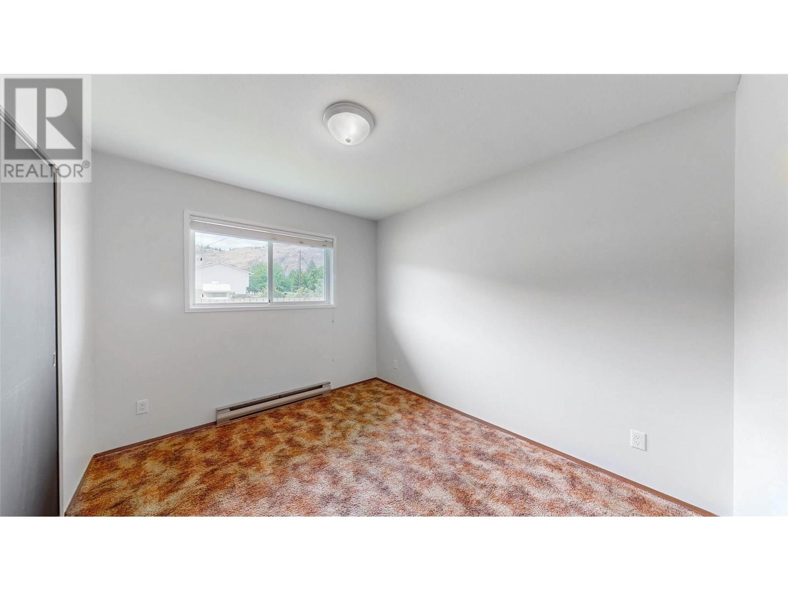 5843 Okanagan Street, Oliver