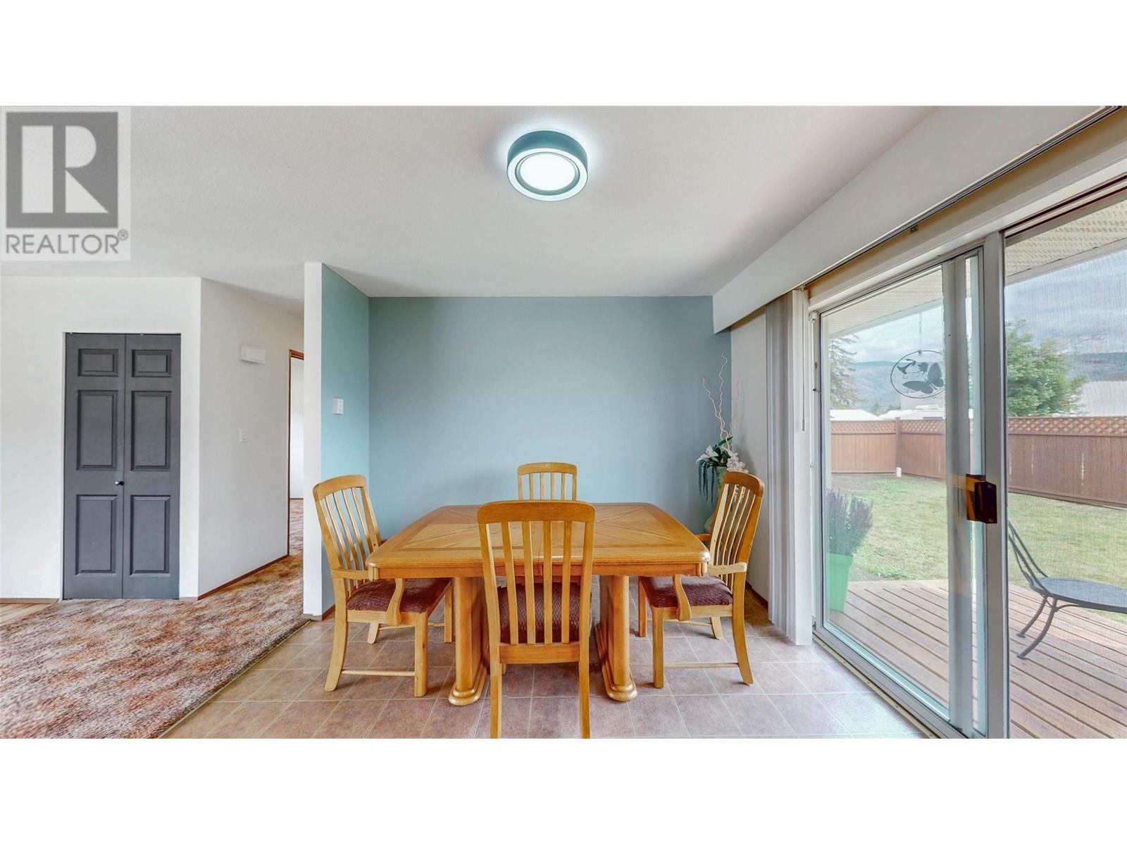 5843 Okanagan Street, Oliver